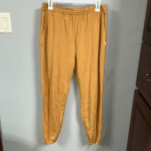 Vuori Boyfriend Dream Knit Jogger